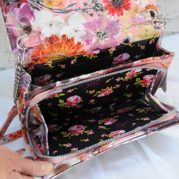 NWTBetsey Johnson Patent Cross Body Purse - Picture 5 of 5